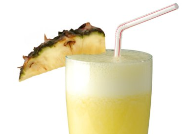Cocktail de Coco e Abacaxi